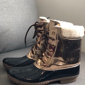 Women rain boots